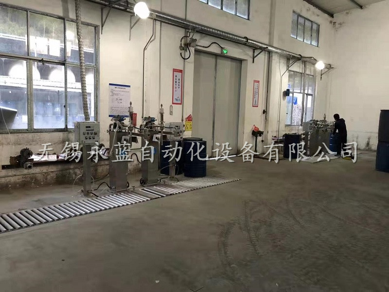 YL-300-2 200L雙頭半自動灌裝機(jī)